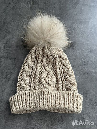 Шапка женская вязаная с помпоном