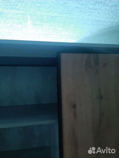 Шкаф
