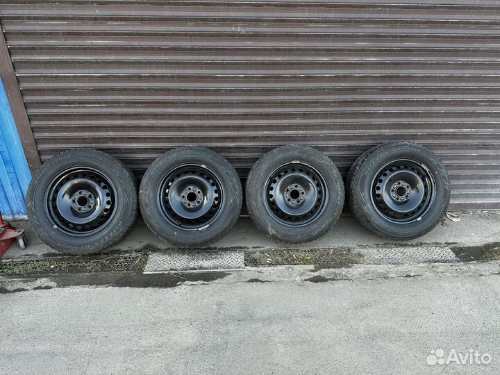 Колеса в сборе на Ford R16 (штампы на зиме)