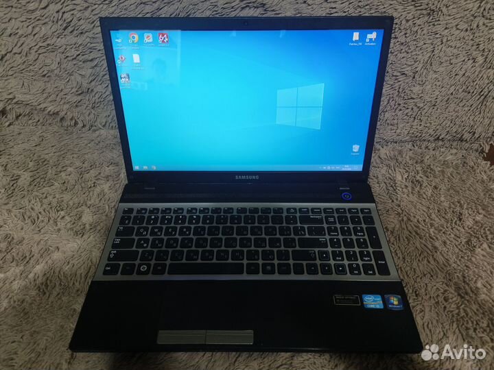 Ноутбук Samsung NP300V5A-S0ARU