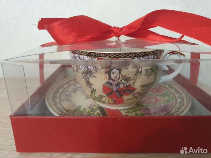 Чашка с блюдцем фарфор