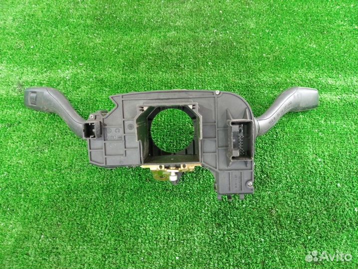 Переключатель подрулевой (стрекоза) Audi A4