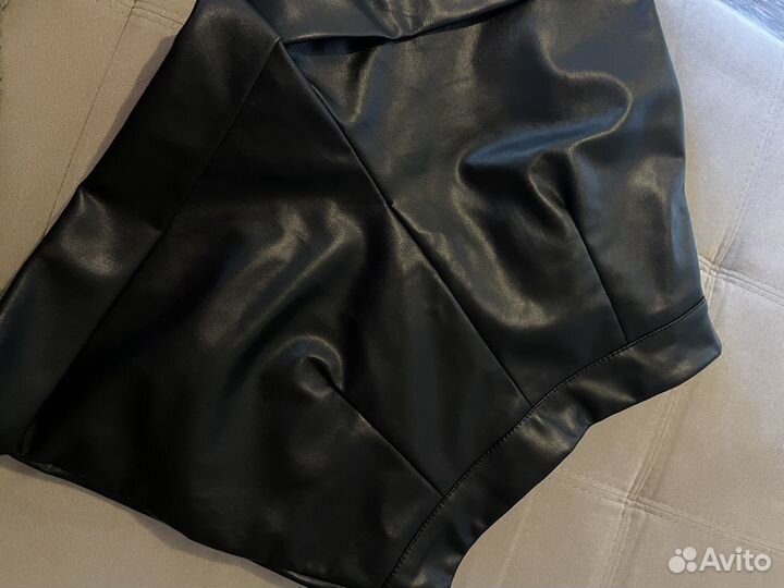 Шорты женские