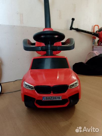 Машинка каталка bmw