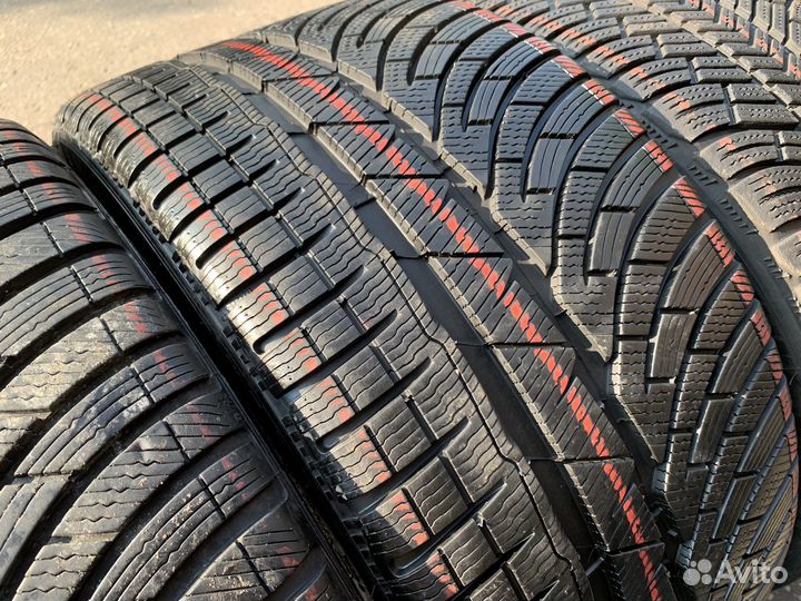 Michelin Pilot Alpin PA4 275/30 R20 и 245/35 R20