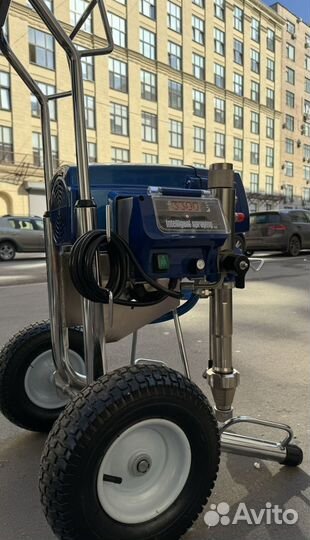 Безвоздушный окрасочный аппарат 