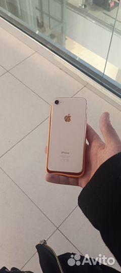 iPhone 8, 64 ГБ