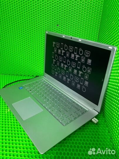 Ноутбук Haier U1520EM