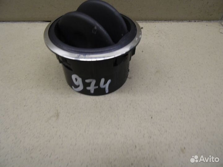 Дефлектор воздушный Duster 2012