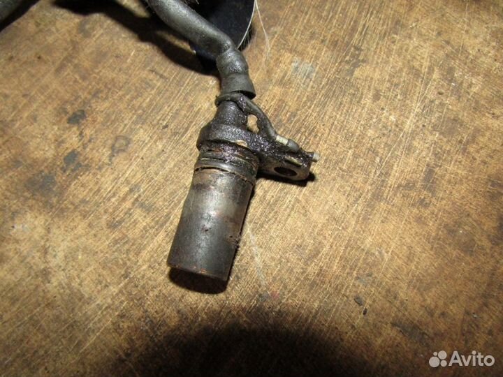 Датчик положения коленвала RAV 4 2000-2005