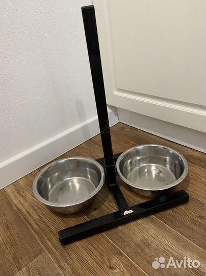 Миски на подставке для собак