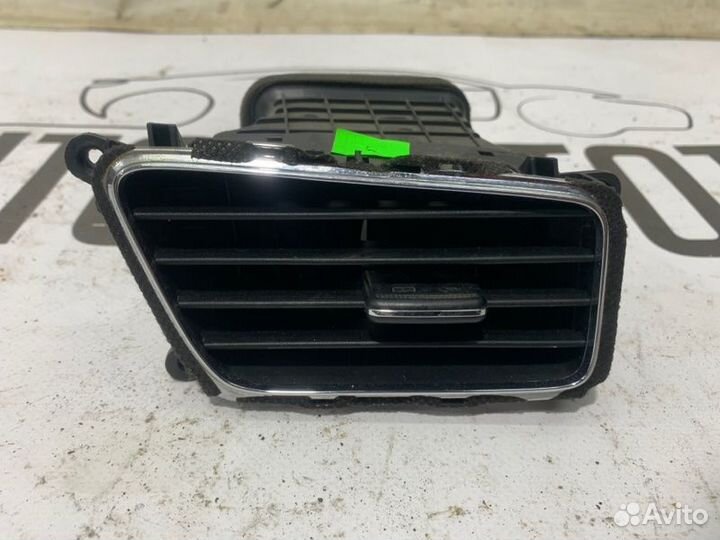 Дефлектор воздуховода левый Kia Ceed JD 2012