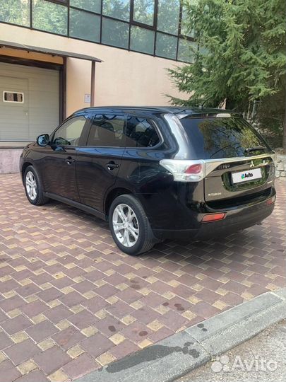 Mitsubishi Outlander 2 CVT, 2013, 243 000 км