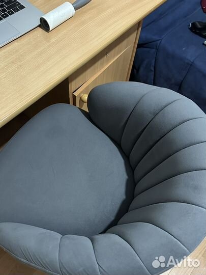 Мягкий стул со спинкой