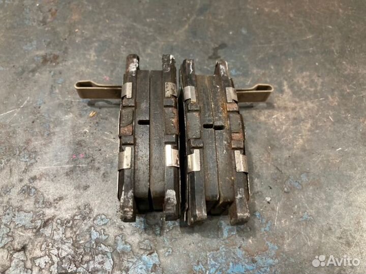 Колодки тормозные задние Suzuki Kizashi RE