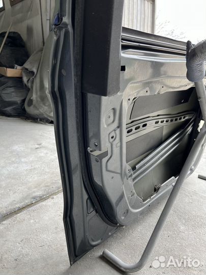 Двери левая сторона Mercedes-Benz GLC Coupe