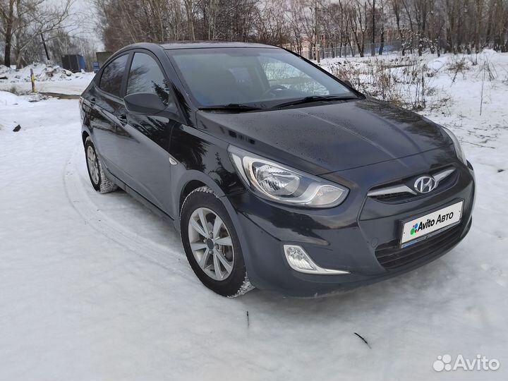 Hyundai Solaris 1.6 AT, 2012, 190 000 км