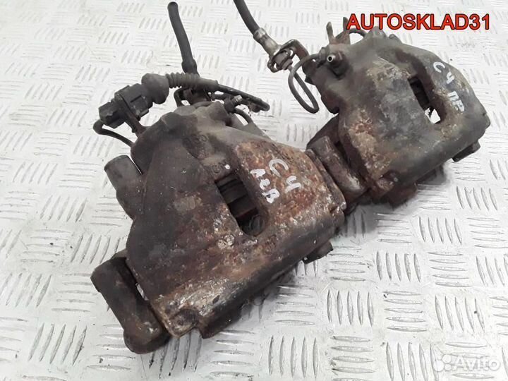 Суппорт тормозной передний Audi A6 C4 4A0615123