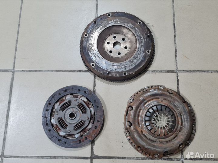 Маховик корзина диск Ford Focus 1 1.8 МКПП