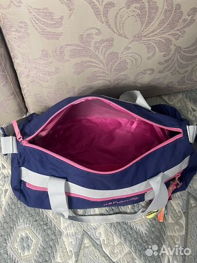 Спортивная сумка женская