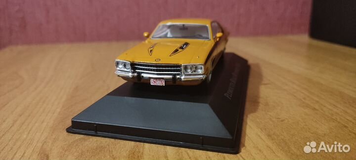 Модель 1/43 Plymouth Road Runner 1974