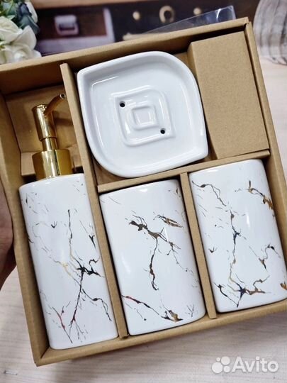 Набор аксессуаров в ванну