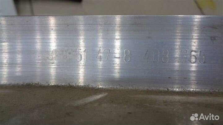 Направляющая шторки багажника правая BMW X5 E53 1