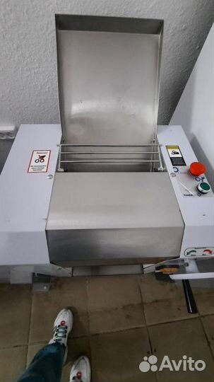 Тестораскаточная машина YM-350B (220V)