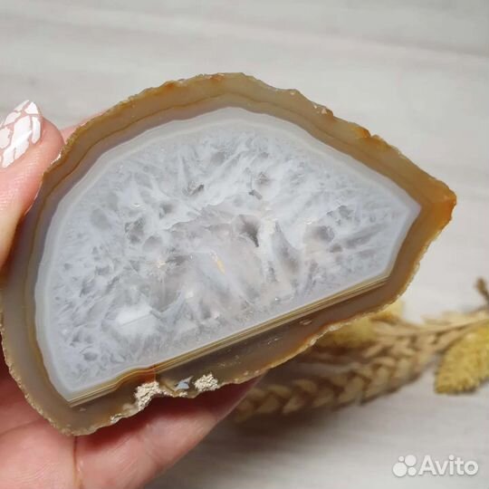 Агат с горным хрусталем