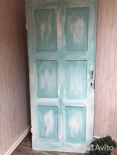 Дверь декоративная деревянная