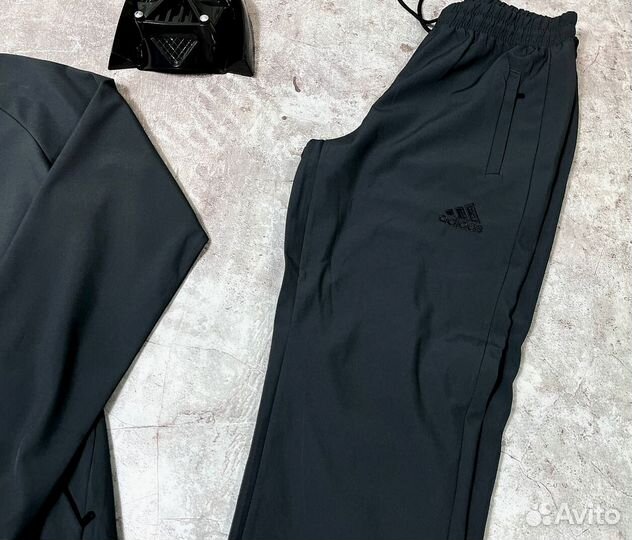 Спортивные костюмы Adidas