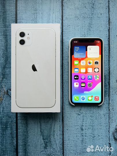 iPhone 11, 64 ГБ
