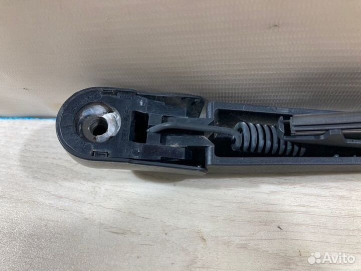 Дворник задний Mitsubishi Outlander 3 2017