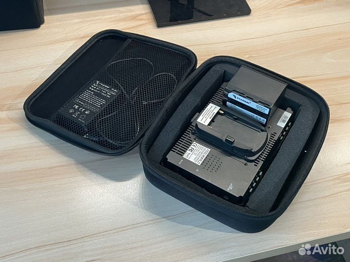 Накамерный монитор Feelworld f279