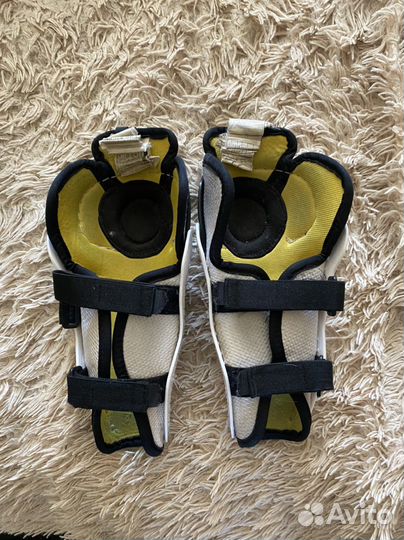 Наколенники Хоккейная форма