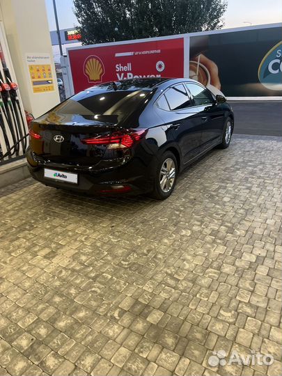 Hyundai Elantra 2.0 AT, 2019, 26 000 км