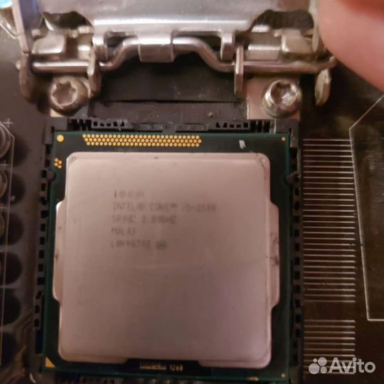 Материнская плата с процессом и видеокартой