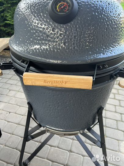 Керамический гриль яйцо BergHoff (58см)