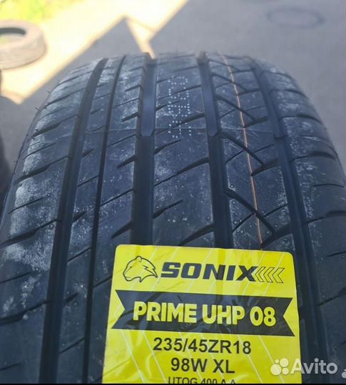 Pirelli Powergy 235/45 R18 98Y