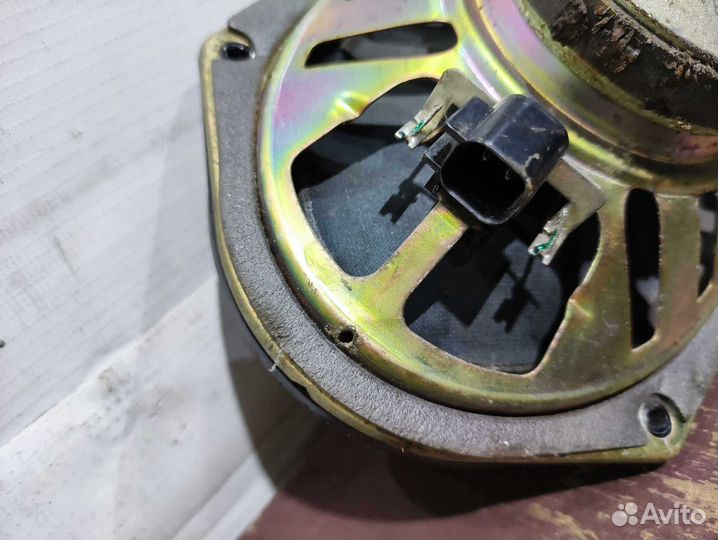 Динамик Ford Focus 1