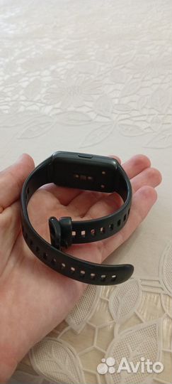 Продам фитнес браслет Huawei Band 6