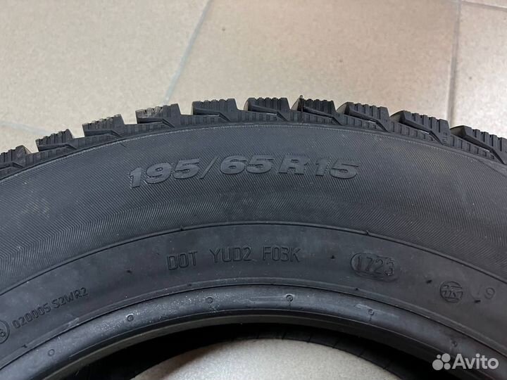 Viatti Brina Nordico V-522 195/65 R15 91T