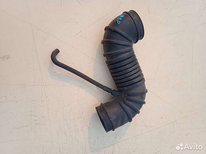 Патрубок воздушного фильтра Mitsubishi RVR Z N11W