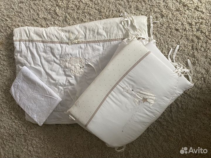 Комплект в кроватку для новорожденных