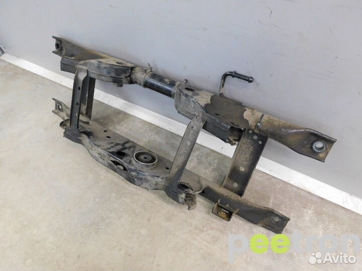 Б/У Б/У Балка задняя б/у 4WD 554030064R renault