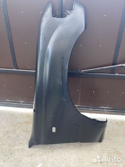 Крыло land cruiser 80