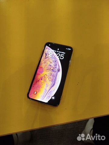 iPhone Xs, 64 ГБ