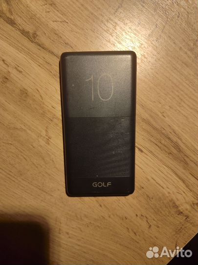 Паурбанк Golf-10, работает, заряжяет исправно