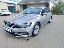 Volkswagen Passat 2.0 AMT, 2020, 126 000 км, с пробегом, цена 2 590 000 руб.