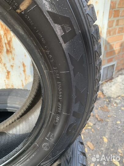 Maxxis Premitra Ice Nord NP5 225/60 R17